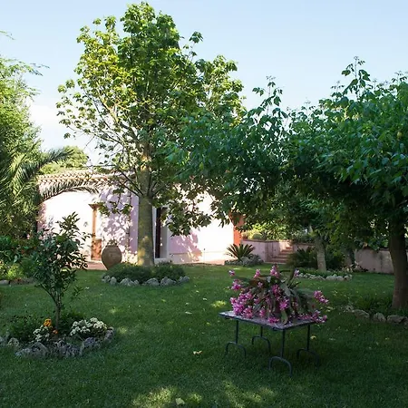 Ai Cipressi Couette-café Salemi